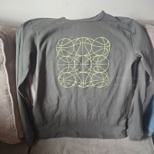 Old Navy Gray Long Sleeve Tee with Neon Yellow Graphic - Kids